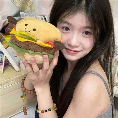 替嫁后，墨总娇妻掐腰宠